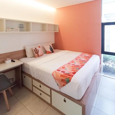 Отель Ofo Kost Premium Kampung Inggris Pare Syariah Mitra Reddoorz Экстерьер фото