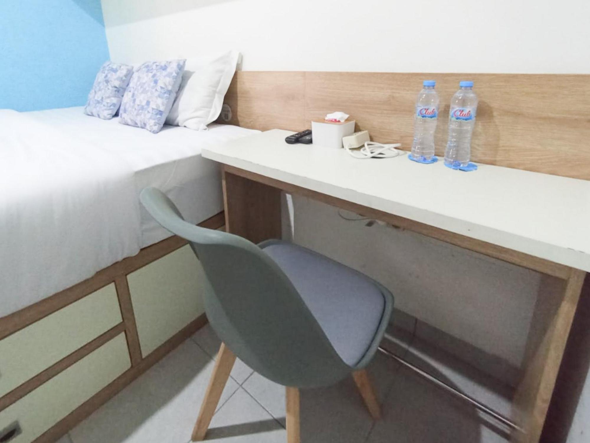 Отель Ofo Kost Premium Kampung Inggris Pare Syariah Mitra Reddoorz Экстерьер фото