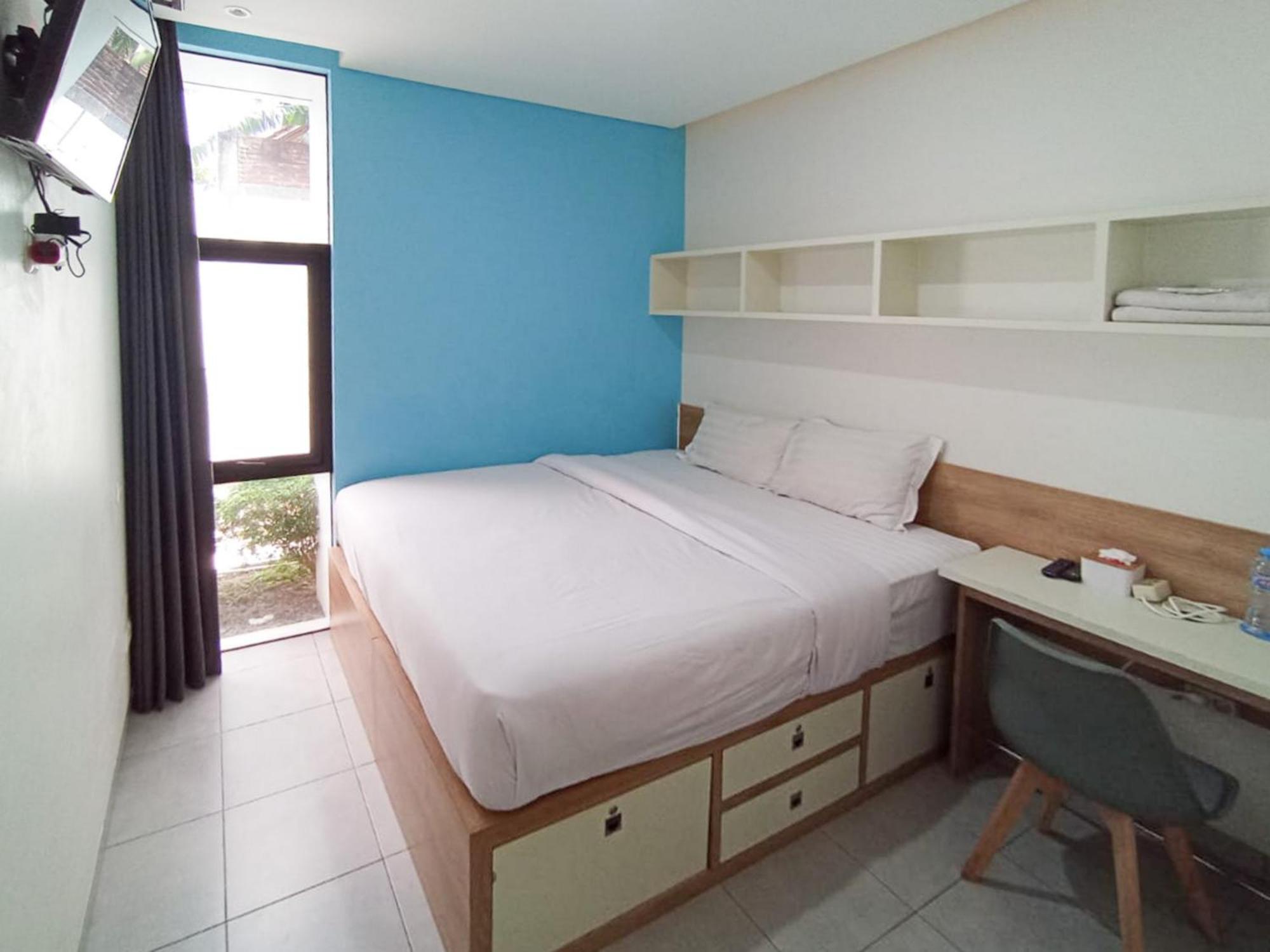 Отель Ofo Kost Premium Kampung Inggris Pare Syariah Mitra Reddoorz Экстерьер фото