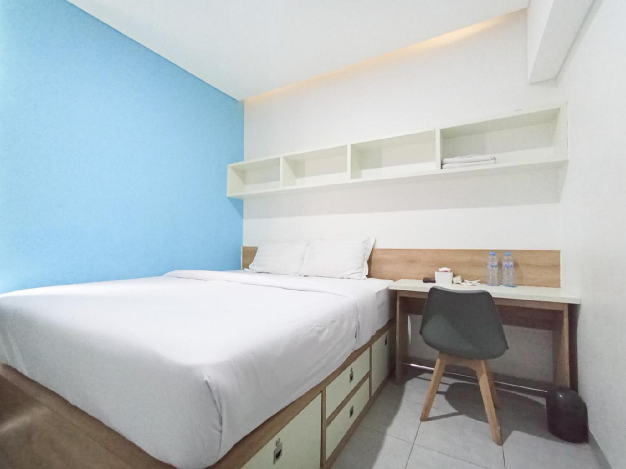 Отель Ofo Kost Premium Kampung Inggris Pare Syariah Mitra Reddoorz Экстерьер фото